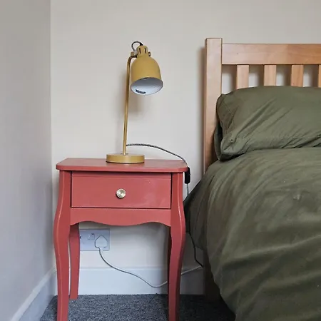Wild Sunflower Apartment Bristol